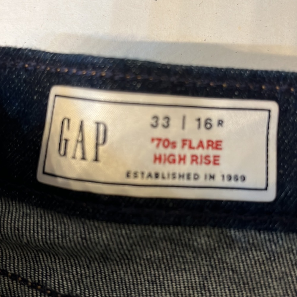 GAP HIGH RISE FLARE - Picture 2 of 4